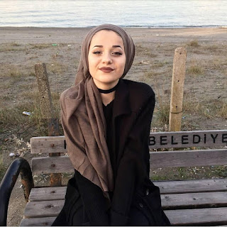 Türbanlı Köylü Kadın Sayende Hiç Zevke Gelemiyorum